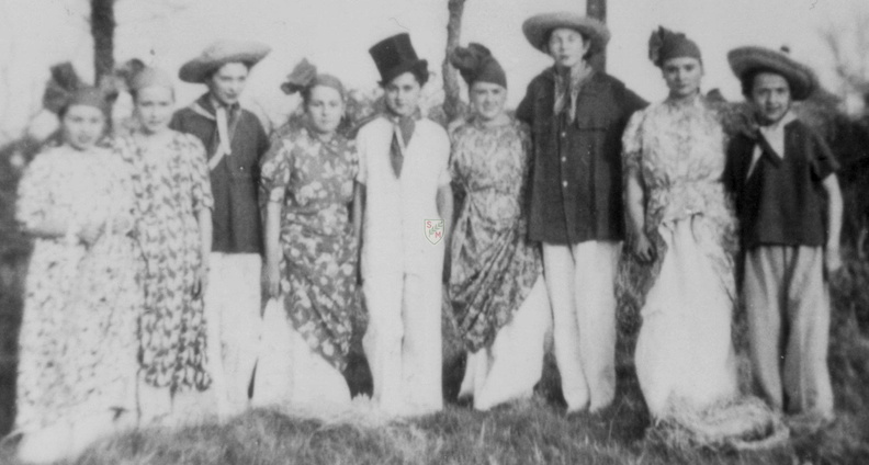1952_Theatre-mon beau chapeau.jpg
